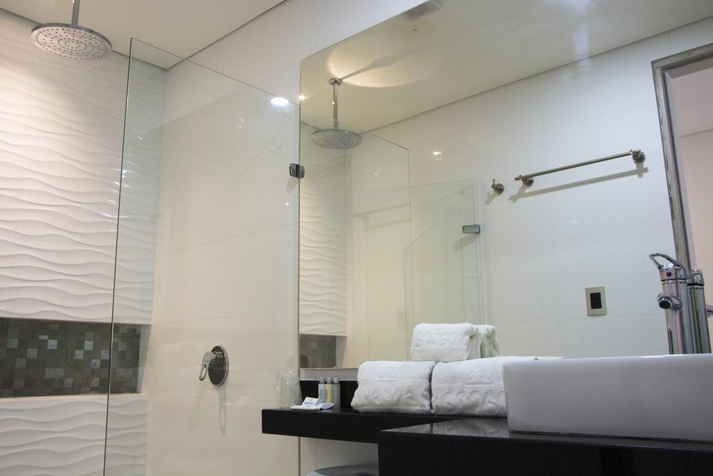 Hotel Arawak Plaza Синселехо Экстерьер фото